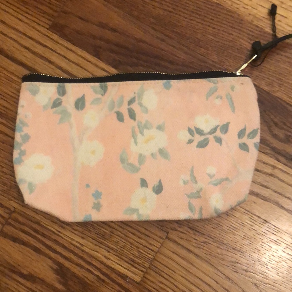 R. Riveter Pouch - Picture 3 of 4
